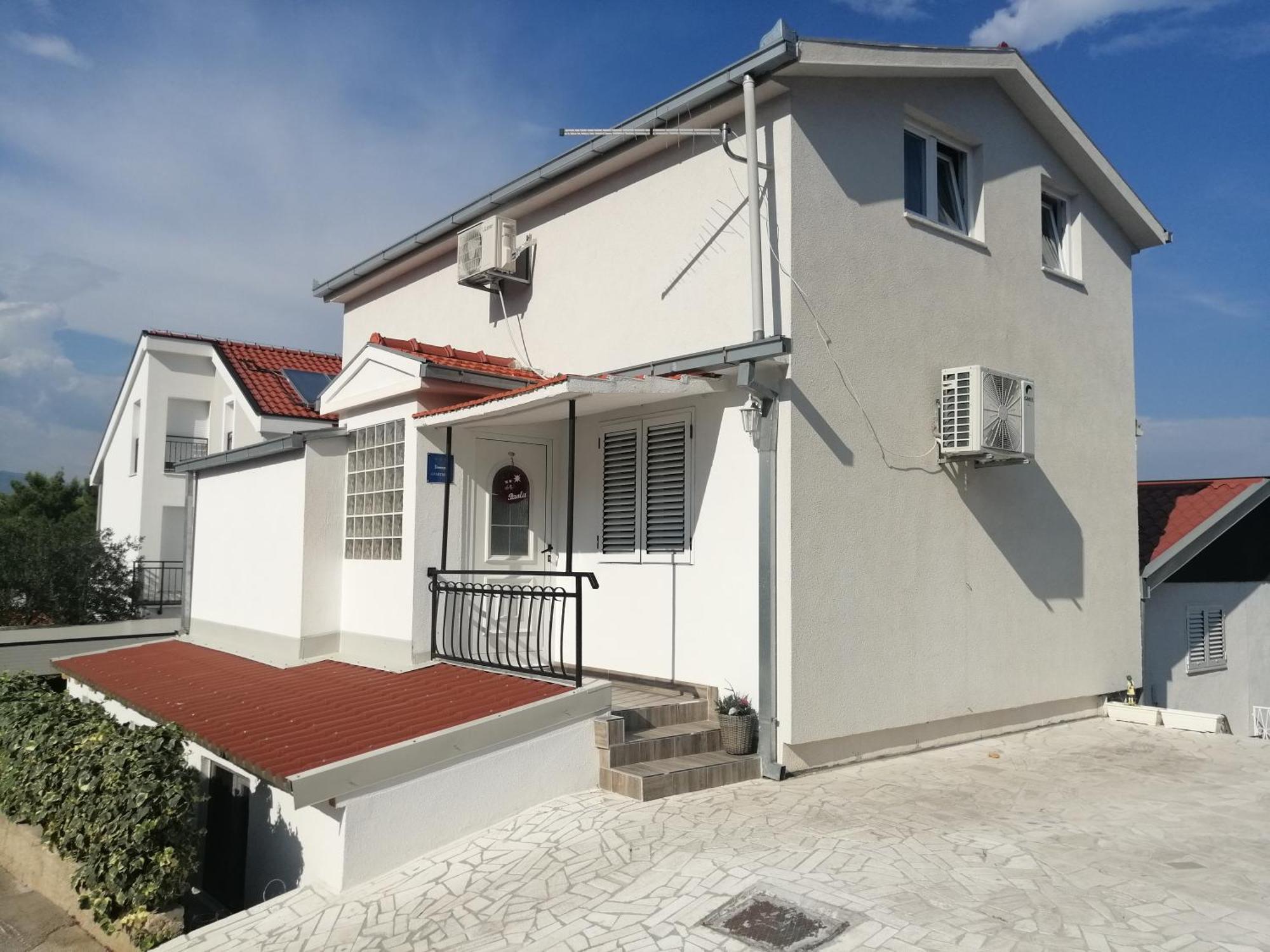 Apartment Paola Trogir