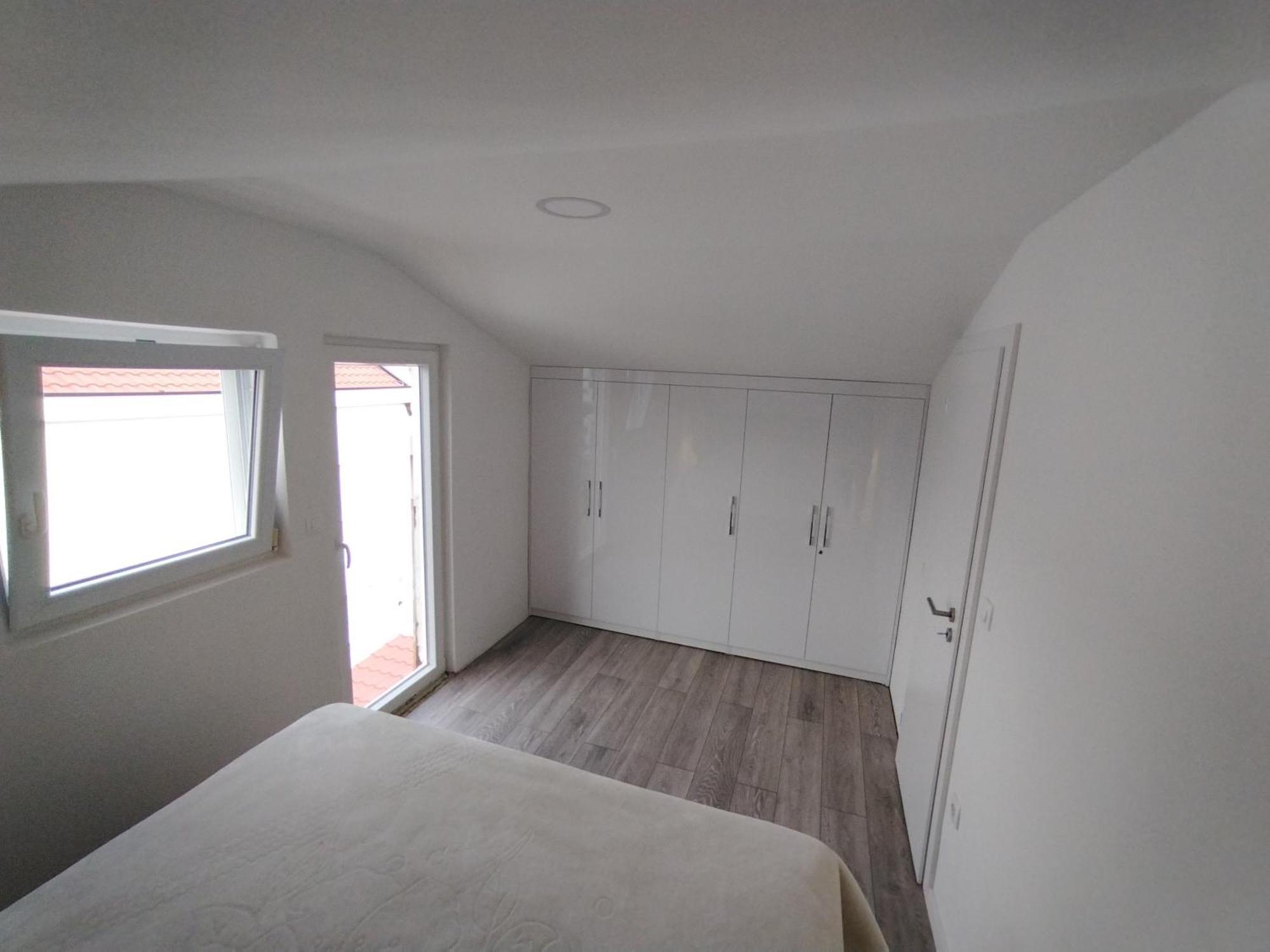 Apartament Paola *